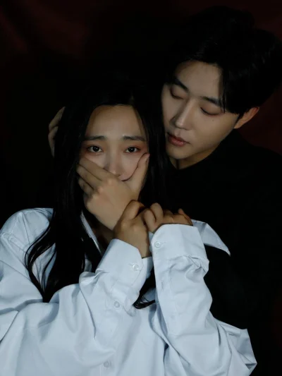 Tình Yêu Giam Cầm